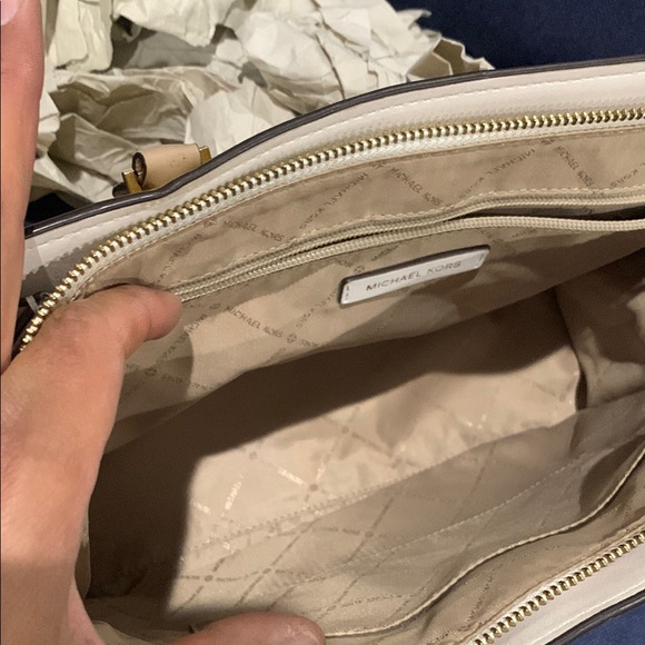 Michael Kors Yellow Tote Bag - Picture 8 of 12